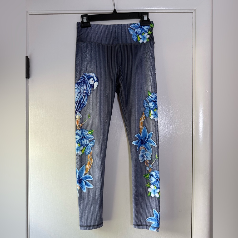 Luna Jai Crop Ankle Leggings Gray Blue White Floral Toucan Bird Tropical Small